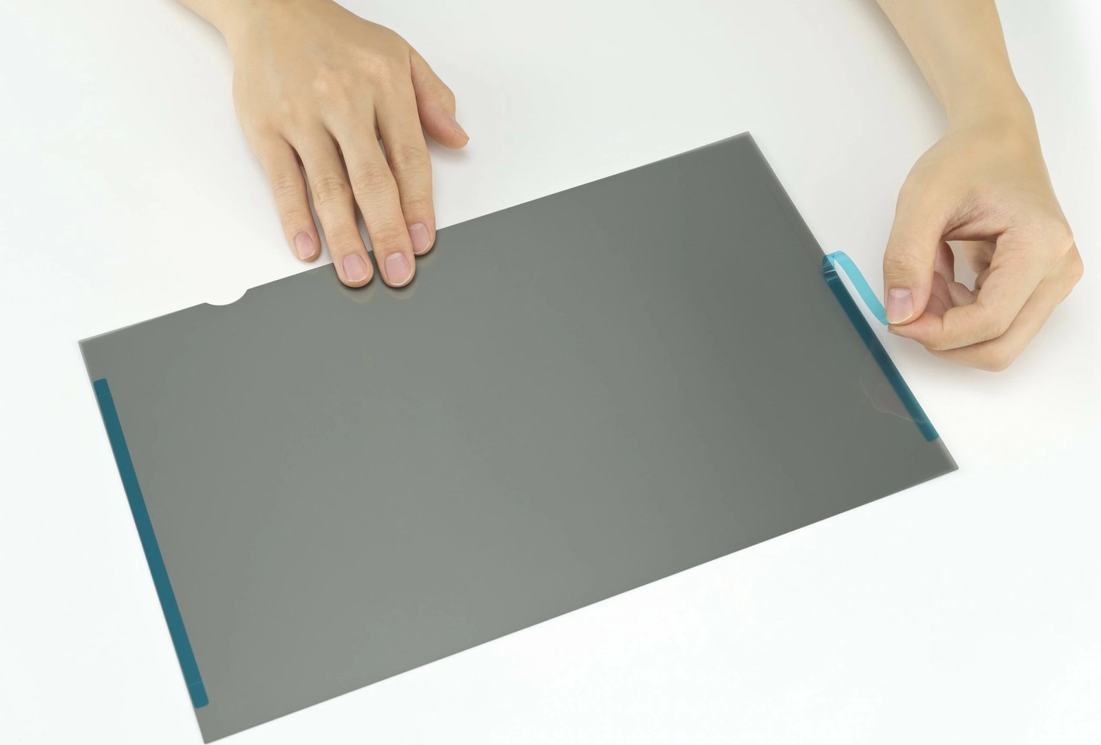 Kit instalimi Kensington Replacement Accessory për privacy screen deri 34 inç, kaltër/bardhë