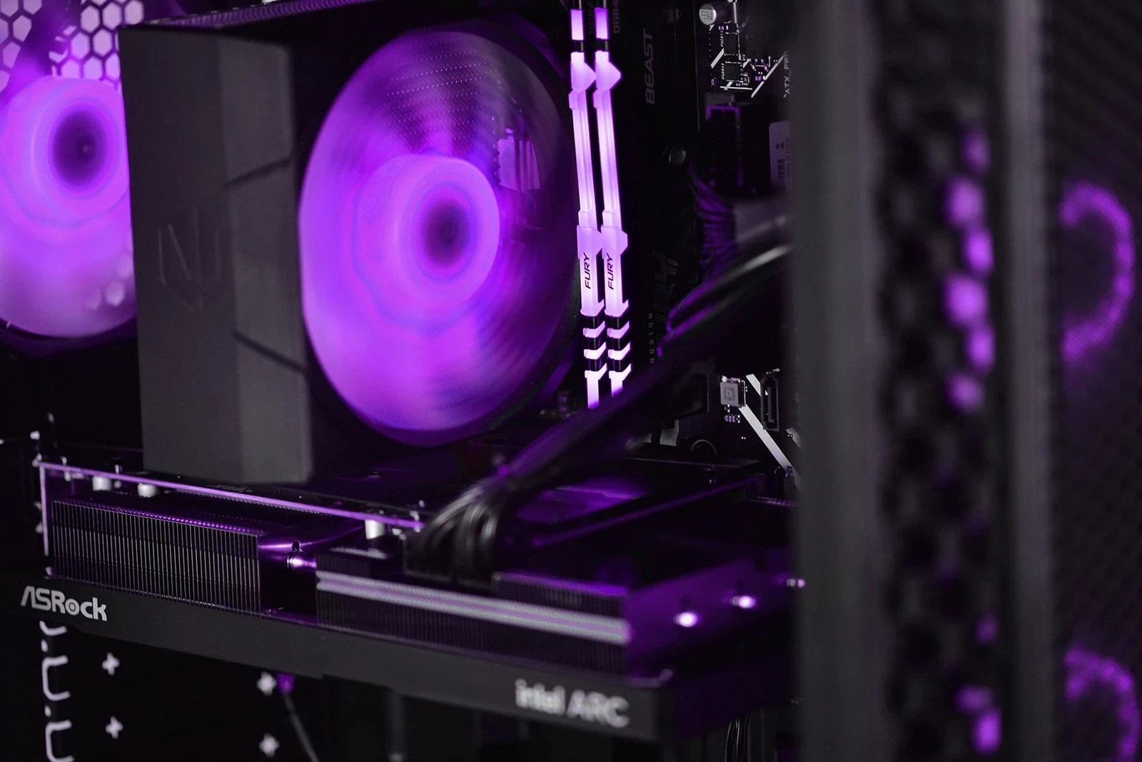 Kompjuter Actina,  Intel Core i5, 16GB RAM, 1TB SSD, NVIDIA GeForce RTX 4070 Super,  i zi 