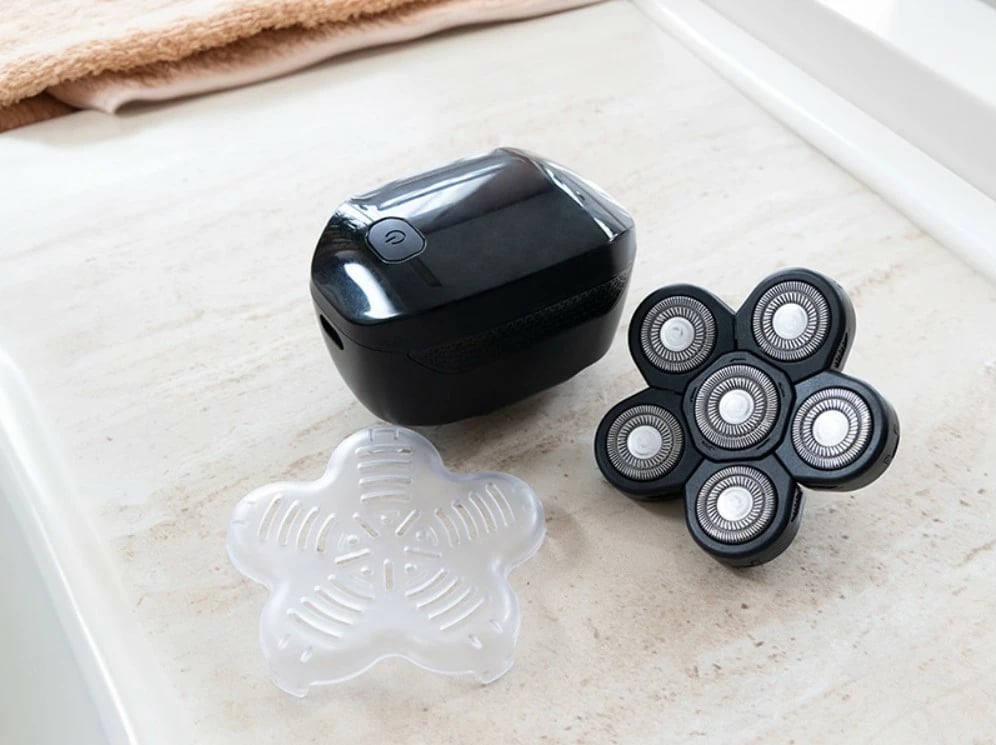 Makinë rroje për kokë, Lafe MasterSmooth, 6 koka fleksibile, IPX6, përdorim i thatë & i lagësht, bateri 60 min, me trymer për hundë, e zezë