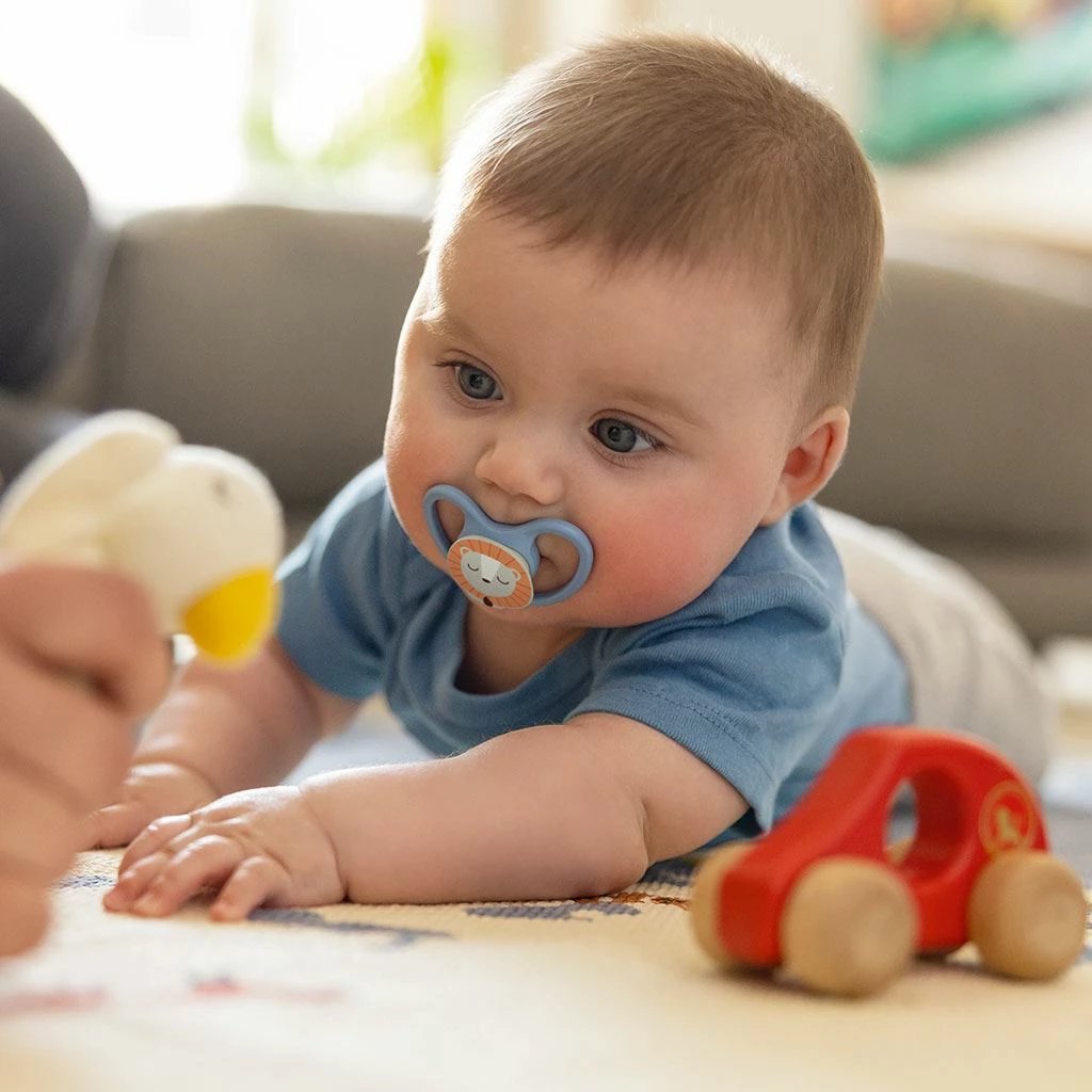 Cicë qetësuese bebe NUK Space 0-6m silikon 1/kuti kafe