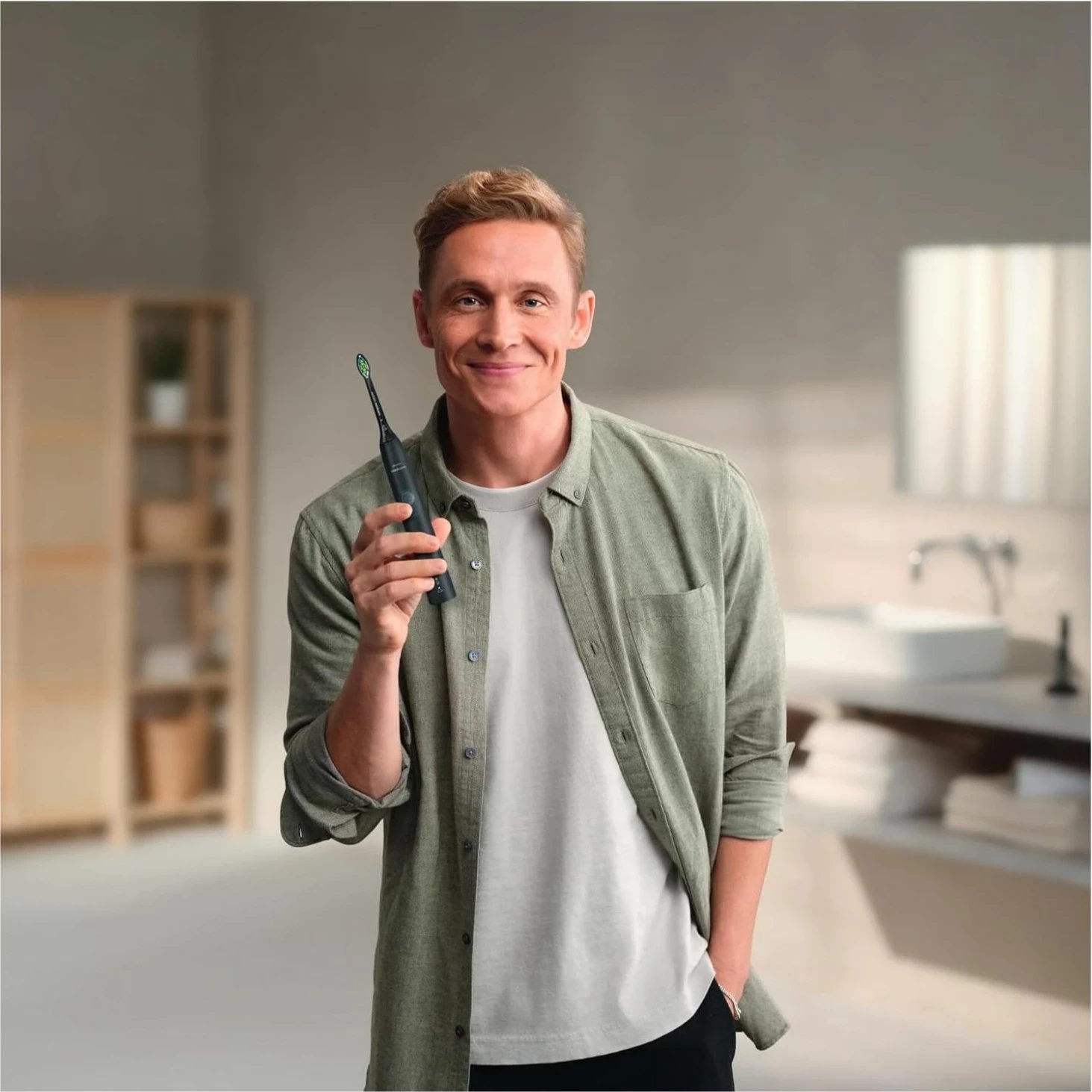 Furçë dhëmbësh sonike Philips Sonicare ProtectiveClean HX6800/87, e zezë