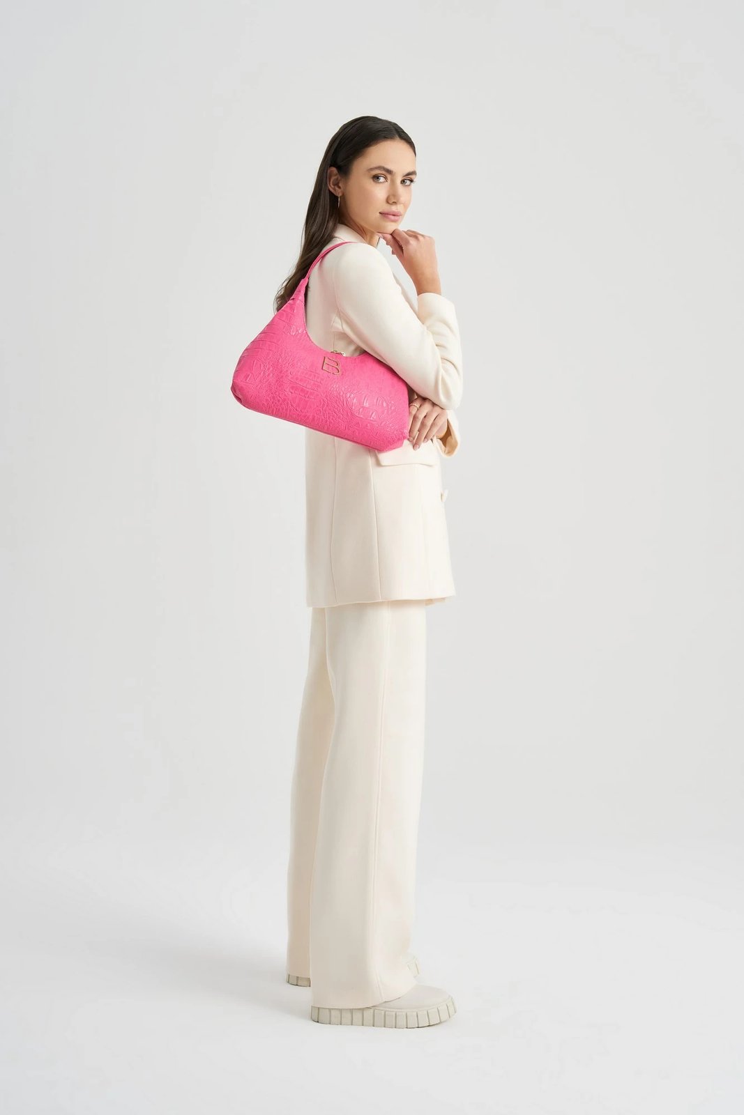 Çantë shpatull për femra, Lucky Bees, croco fuchsia, 505