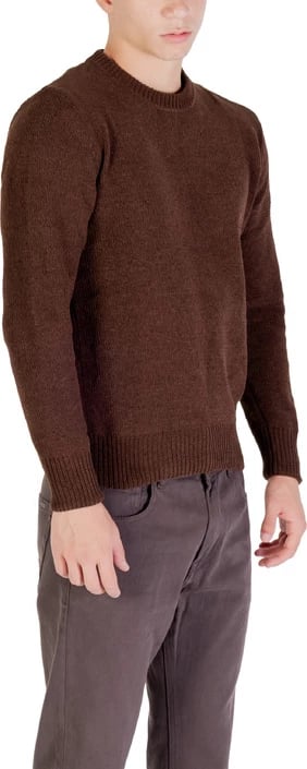 Xhemper Gianni Lupo meshkuj, kafe