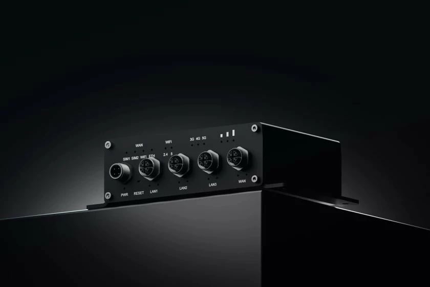 Router TELTONIKA ATRM50 5G 4x Gigabit Ethernet M12 dual SIM eSIM GNSS 9-50V IP30 i zi