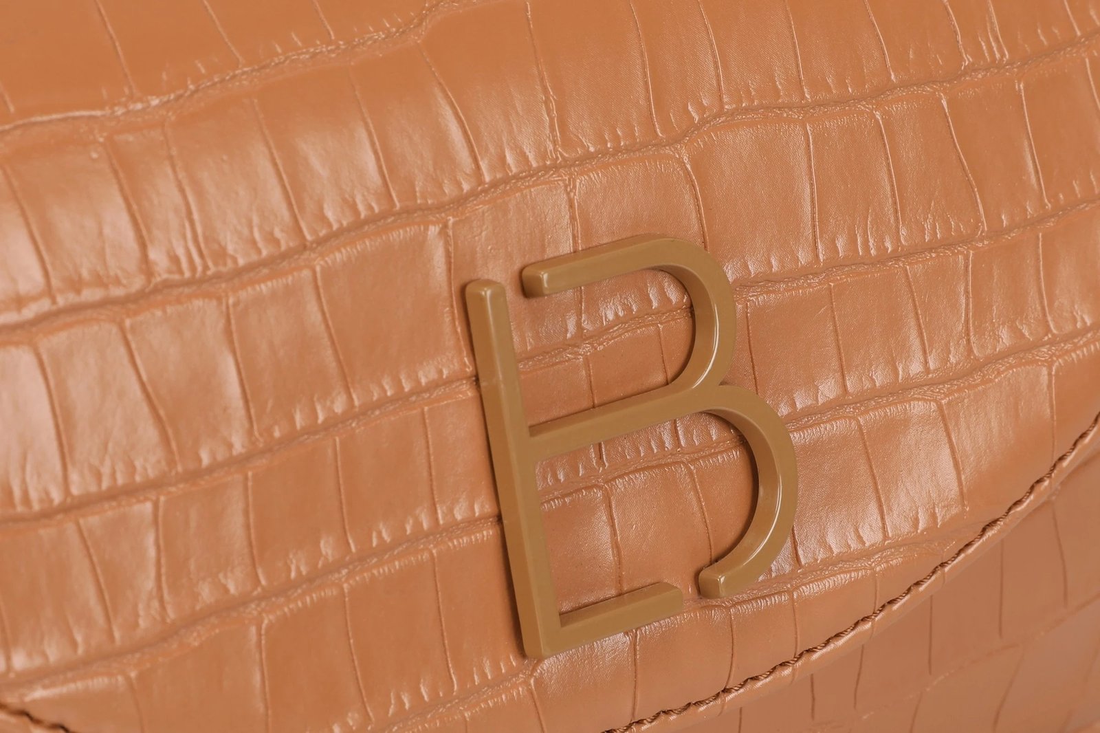 Çantë krahu Lucky Bees, ngjyrë tan, Croco 240