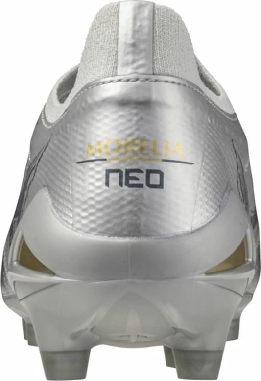Atlete futbolli Mizuno për meshkuj, të bardha