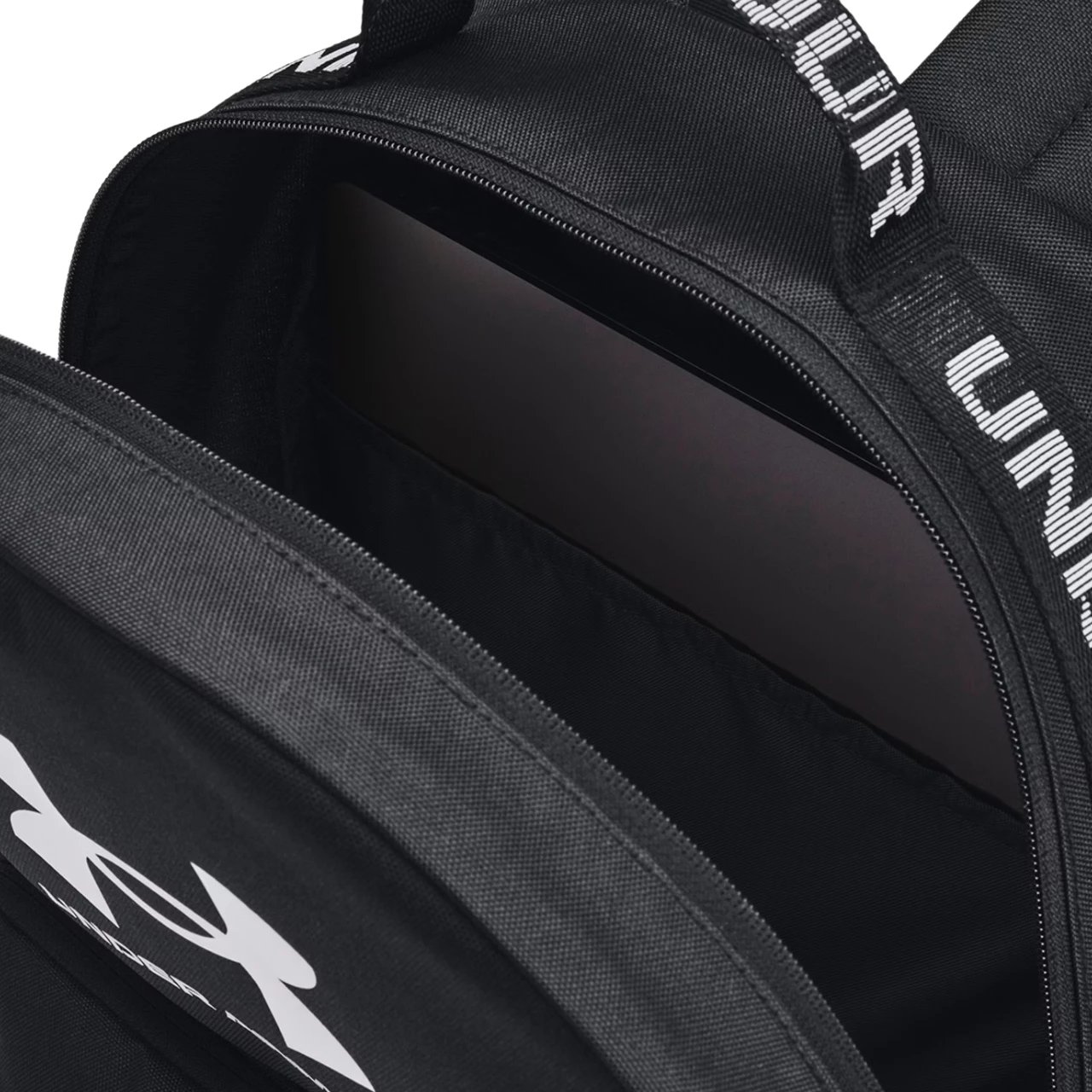 Çantë shpine Under Armour unisex, e zezë