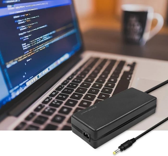 Adapter fuqie Qoltec 51037, 120 W, i zi