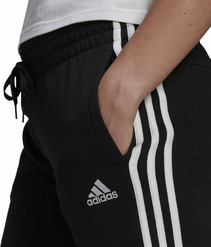 Pantallona sportive adidas femra, të zeza