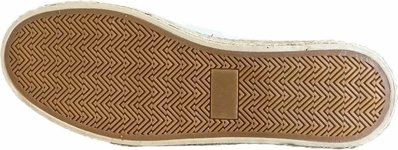 Atlete për femra Lee Cooper, të bardha