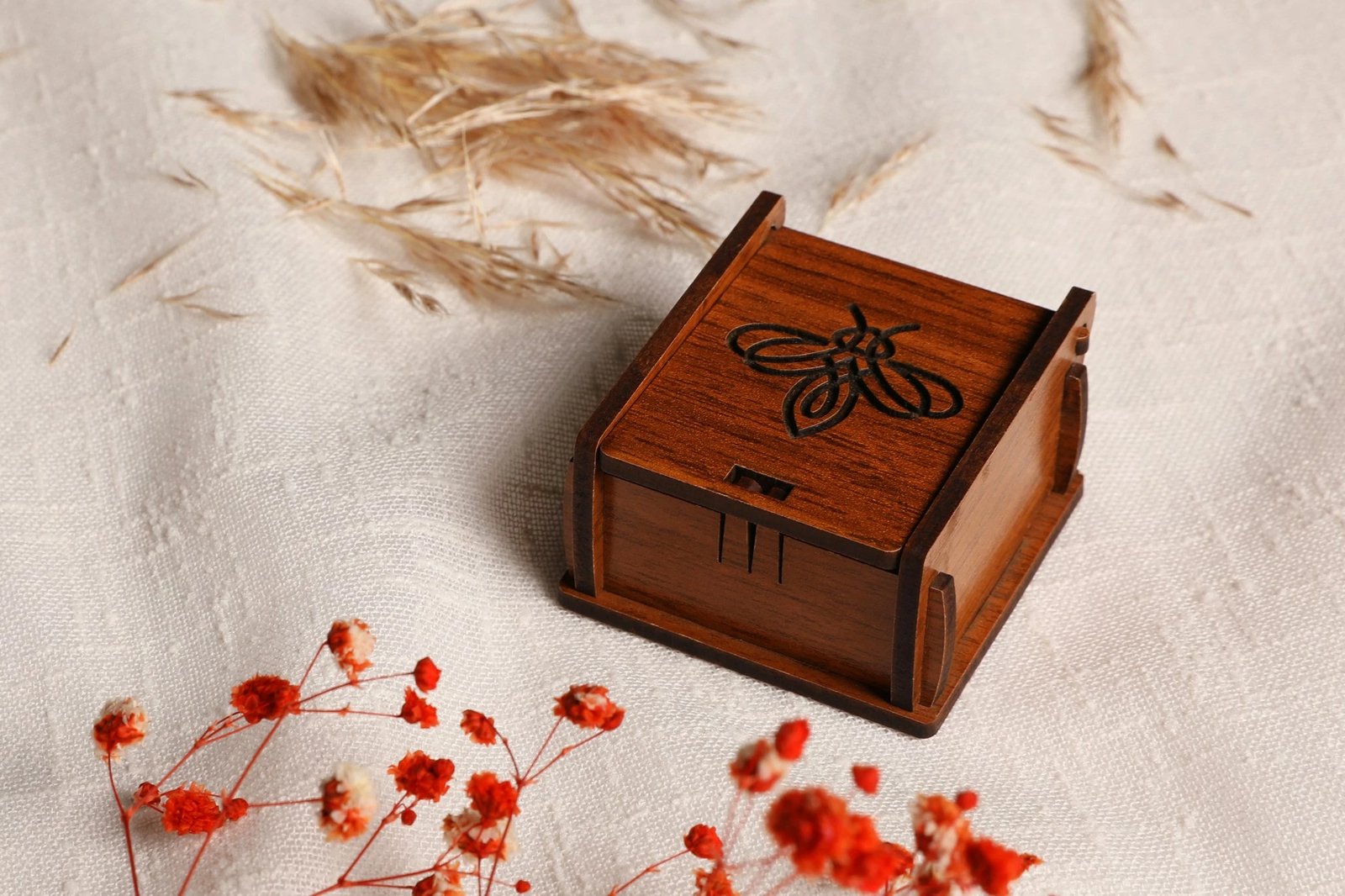 Kuti dekorative Elika, ngjyrë kafe, 5x5x3cm