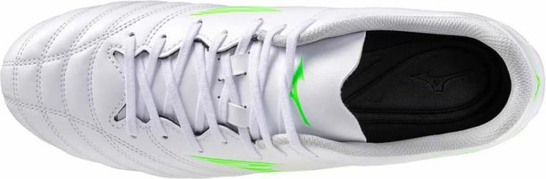Atlete futbolli për meshkuj Mizuno, të bardha