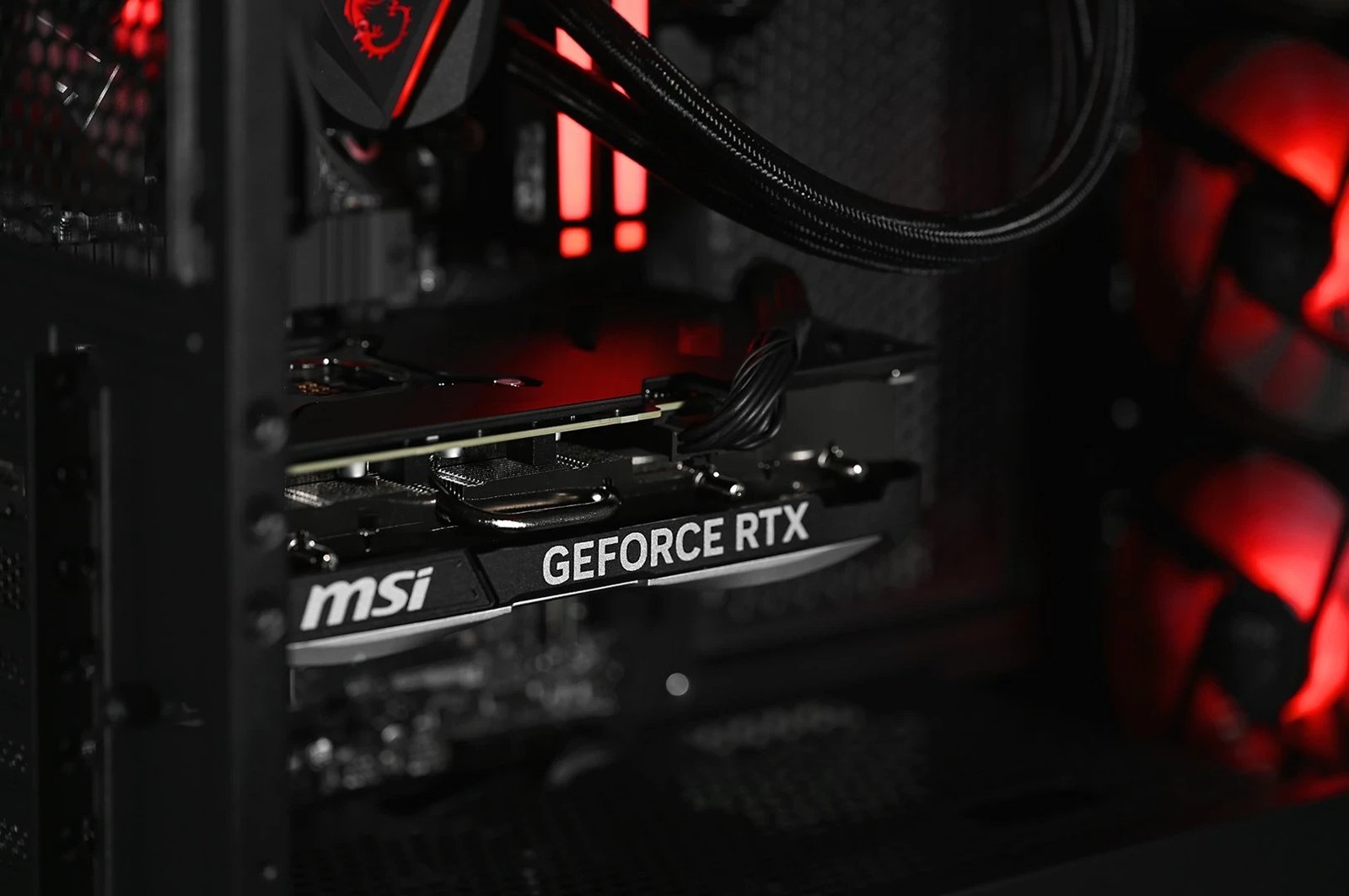 Kompjuter Gaming, AMD Ryzen 7, 32GB RAM, 1TB SSD, AMD Radeon RX 7800 XT 