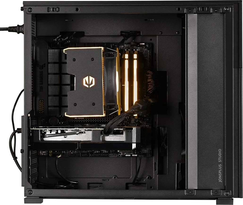 Kompjuter, AMD Ryzen 5, 32GB RAM, 1TB SSD, AMD Radeon RX 7700 XT