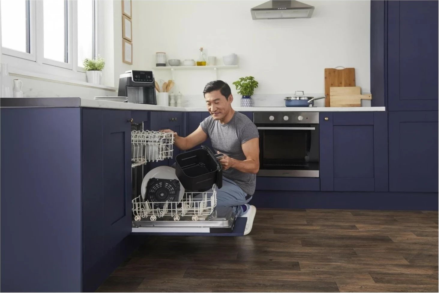 Frytkownicë Ninja AF180EU, 6.2L, e zezë Frytkownicë Ninja AF180EU, 6.2L, e zezë