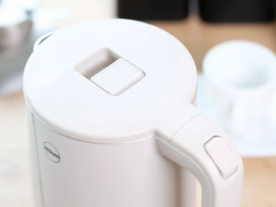 Vluese uji Eldom Neev, 1.7 l, 2200 W