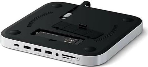 Stand dhe Hub Satechi për Mac Mini/Studio, 1x USB-C 3.2, 1x USB-A 3.2, 2x USB-A 3.0, 3.5mm jack, port micro/SD, NVMe/M.2 SATA SSD
