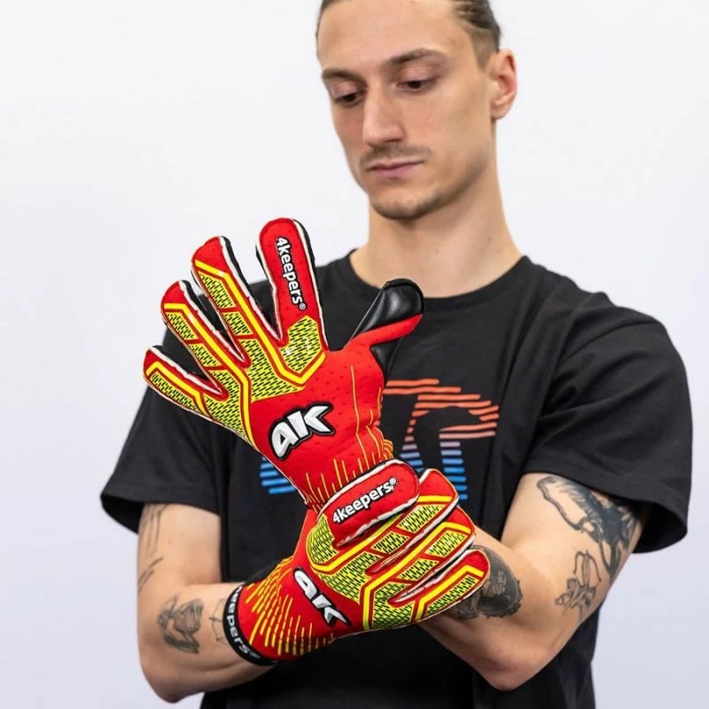 Doreza portieri për meshkuj 4keepers, kuq-verdhë