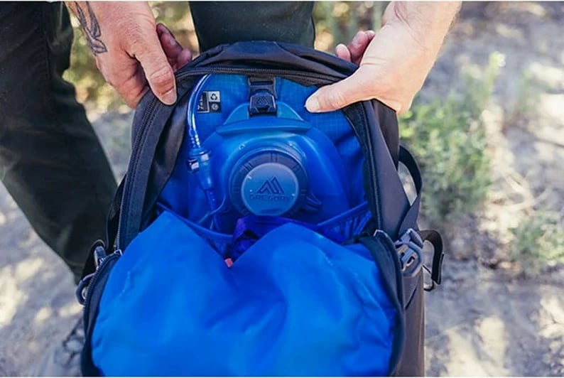 Çantë shpine trekking Gregory Kiro 20 për femra, Legion blue