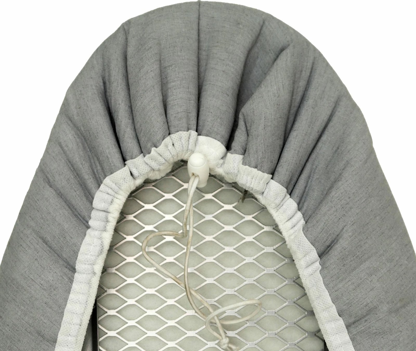 Mbulesë për dërrasë hekuri, ngjyrë argjendi, L'essentiel, 38x138x2 cm Mbulesë për dërrasë hekuri, ngjyrë argjendi, L'essentiel, 38x138x2 cm