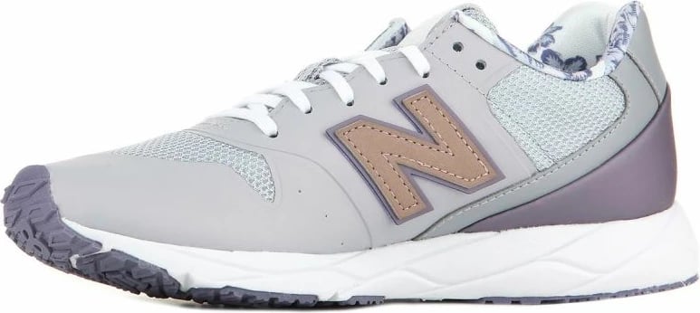 Këpucë New Balance për femra, gri