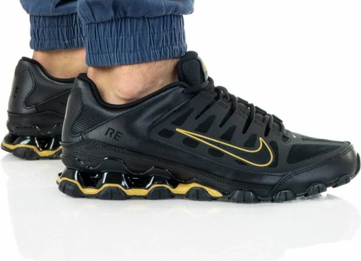Atlete për meshkuj Nike, të zeza