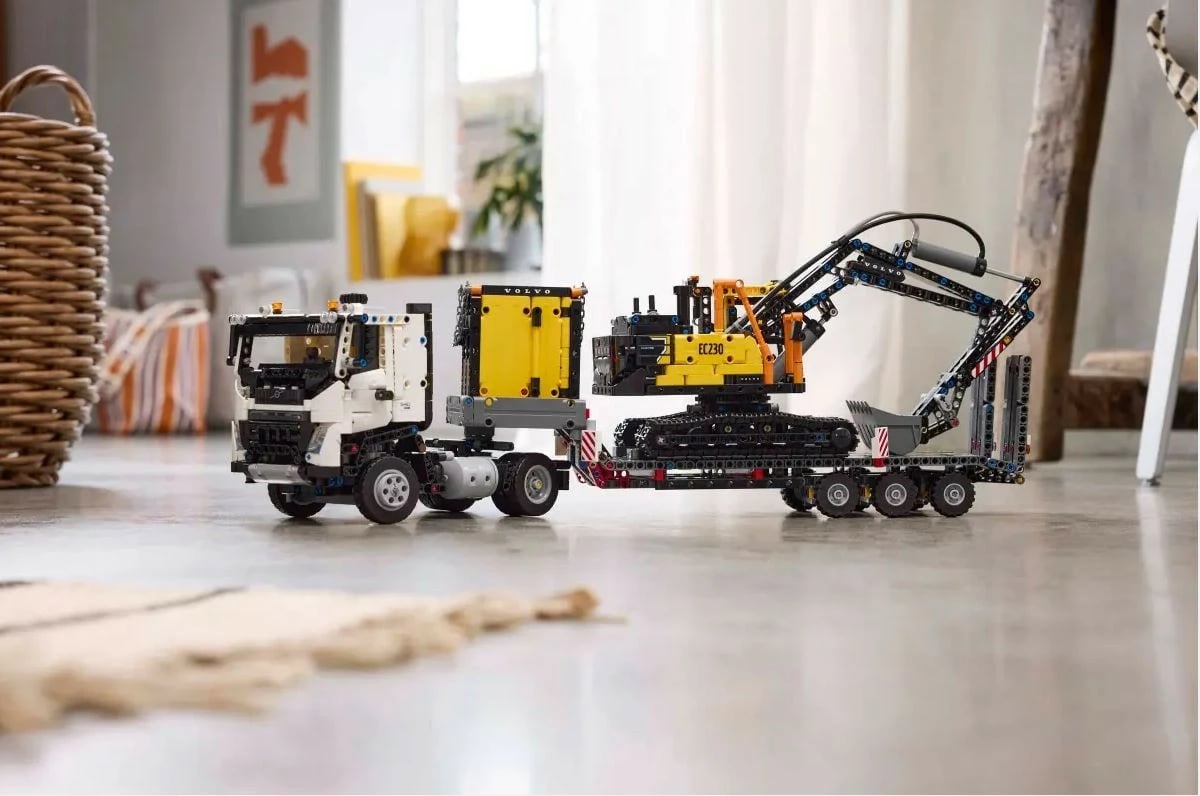 Set ndërtimi LEGO Technic Volvo FMX Truck & EC230 Electric Excavator, 2274 pjesë, për fëmijë 10+, plastikë