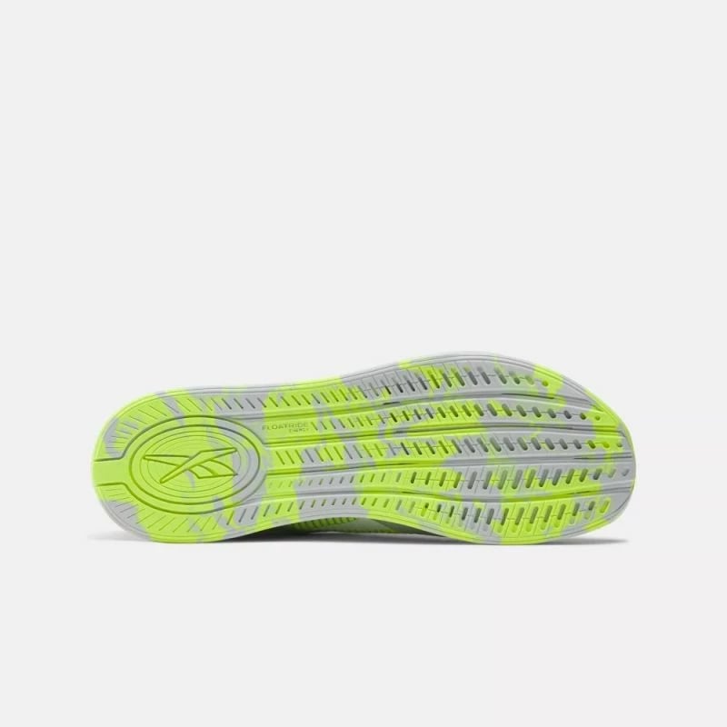 Atlete femra Reebok, të bardha