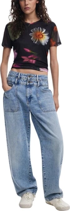 Maicë Desigual femra e zezë