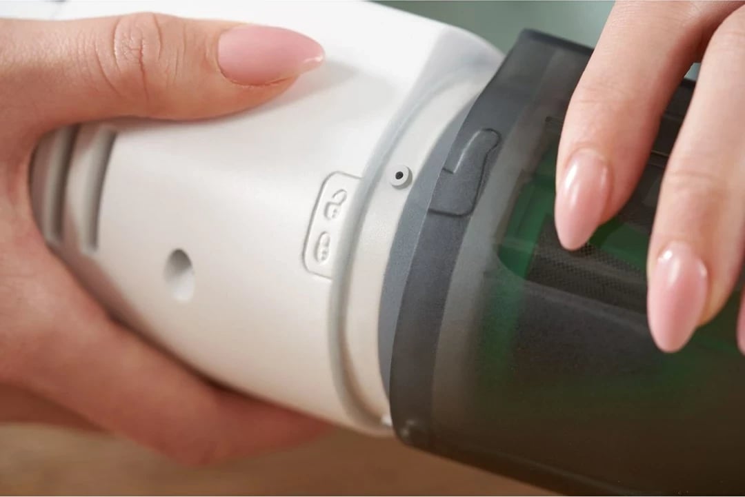 Fshesë dore BLACK+DECKER REVHV8C-QW, pa qese, e bardhë Fshesë dore BLACK+DECKER REVHV8C-QW, pa qese, e bardhë
