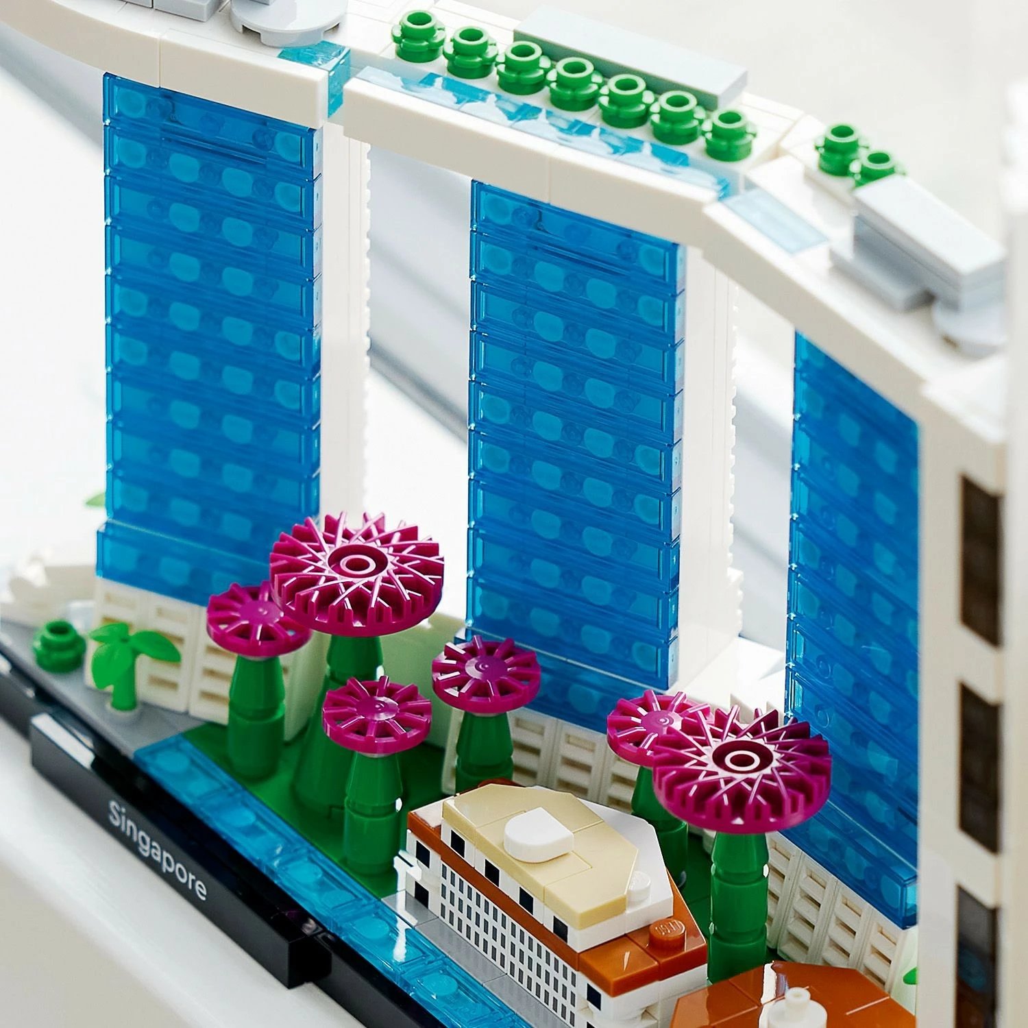 Set ndërtimi LEGO Architecture 21057 Singapur, 827 pjesë, multikolor