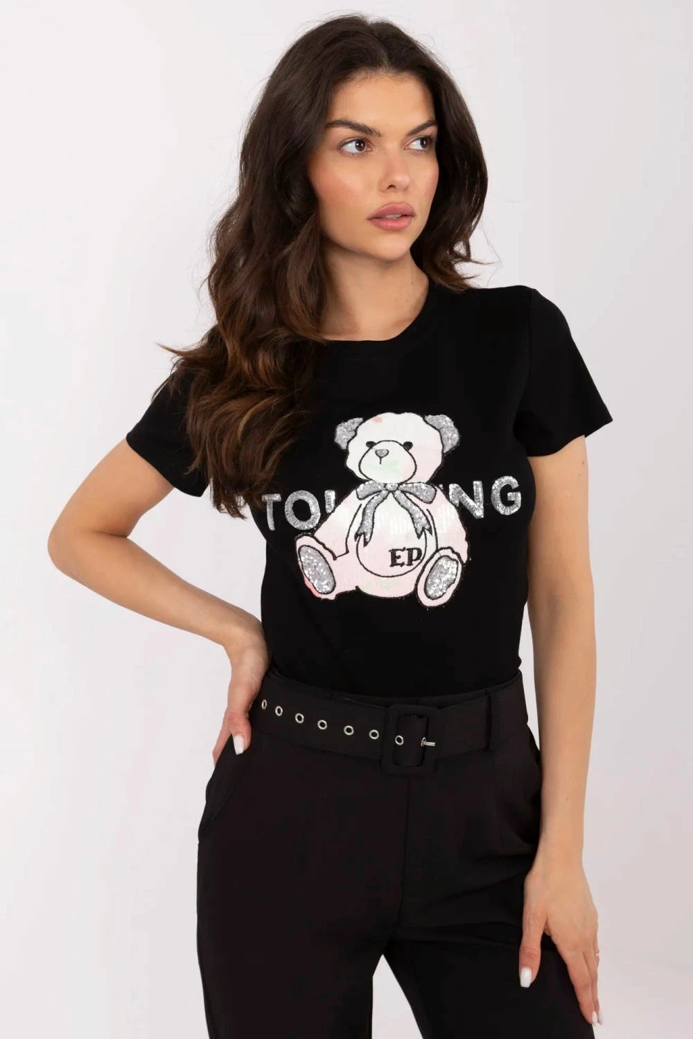 Maicë për femra NM model 211172, e zezë