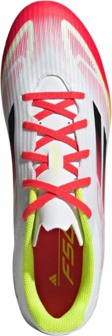 Çizme futbolli adidas F50 Club, të bardha