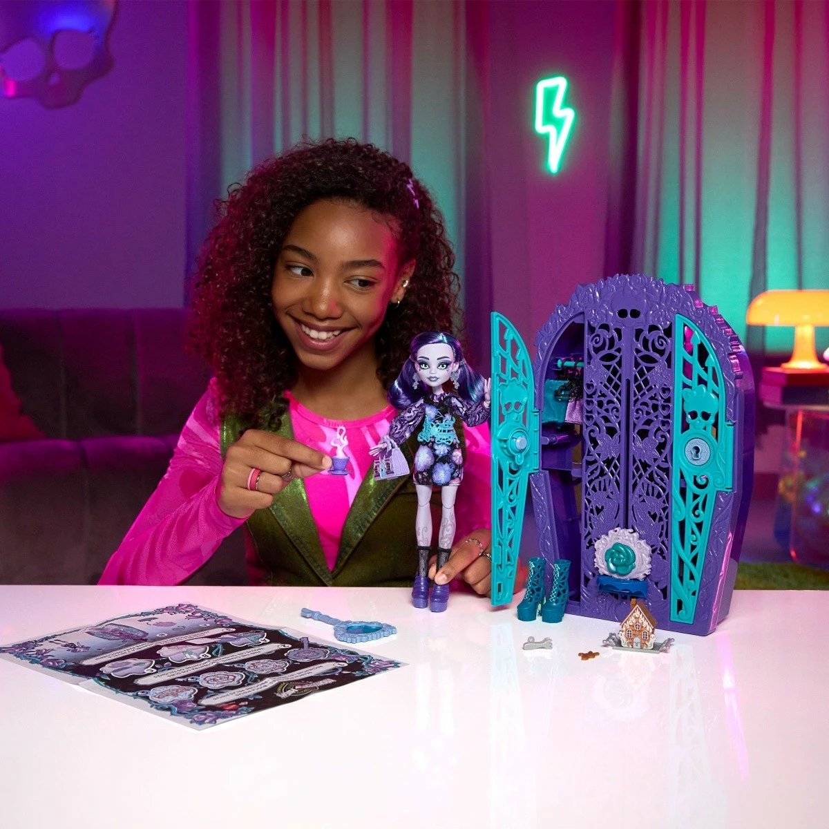 Kukull Monster High Mattel Twyla Secrets of the Scare School Series 5 Garden Puzzles me aksesorë