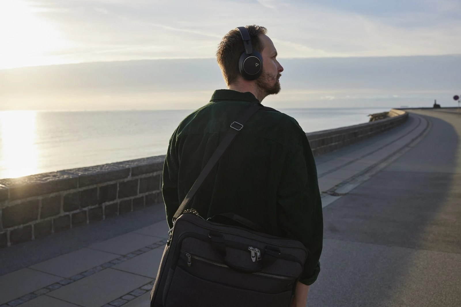 Kufje POLY Voyager Surround 80 UC, Microsoft Teams Certified, wireless, USB-C/A, e zezë