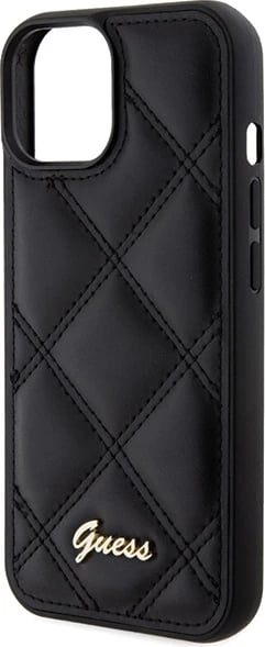 Mbështjellës Guess Quilted Metal Logo për iPhone 15, i zi