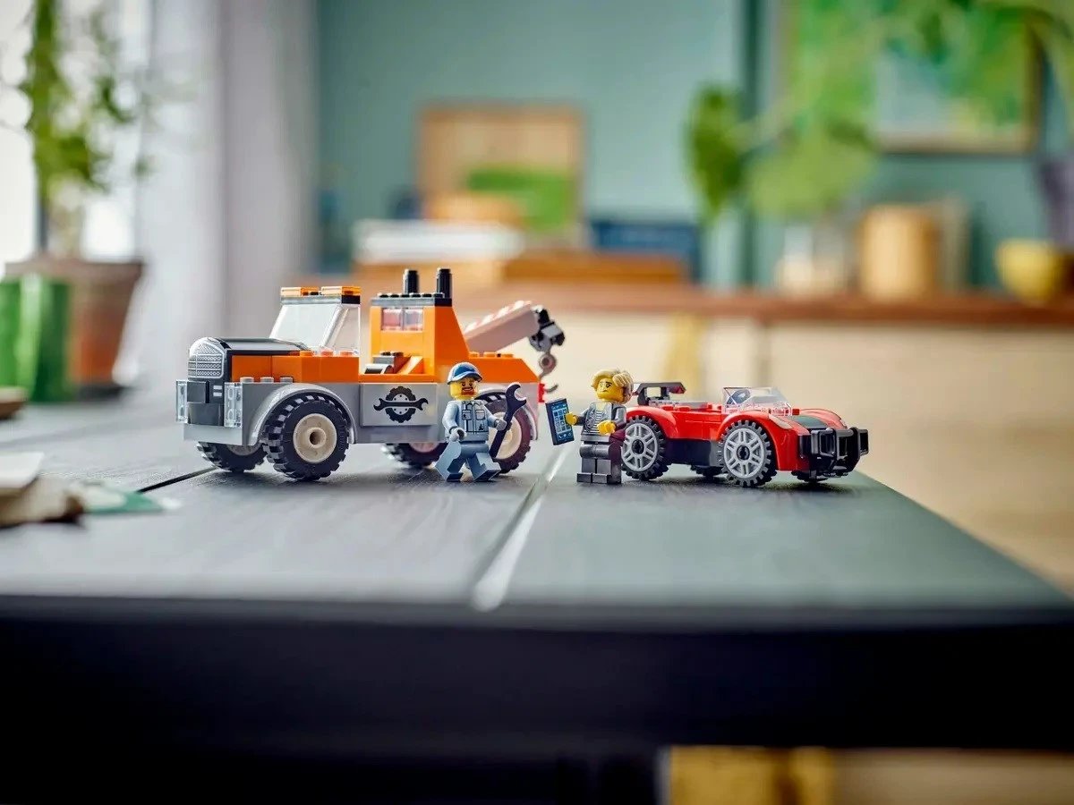 Set LEGO CITY 60435, Kamion tërheqës dhe veturë sportive