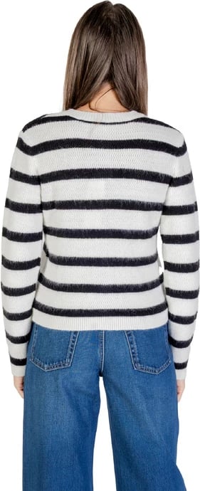 Xhemper Morgan De Toi femra, e bardhë