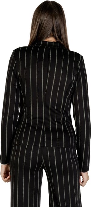 Jakne Ichi femra, e zezë