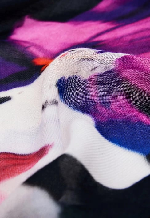 Shall Desigual femra, e zezë