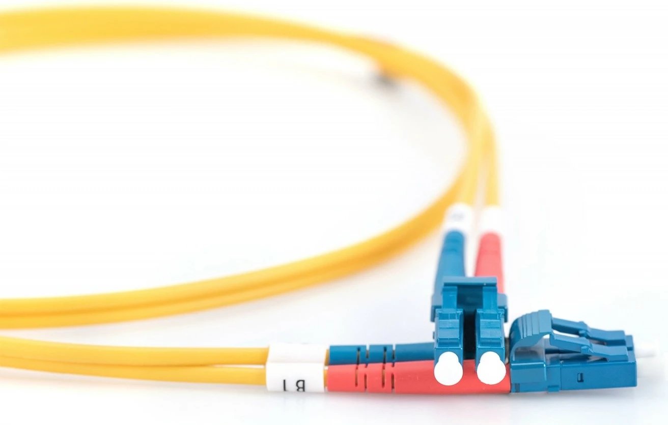 Kabllo optike Digitus DK-2933-02, patchcord singlemode OS2, LC-LC, 2m, Verdhë