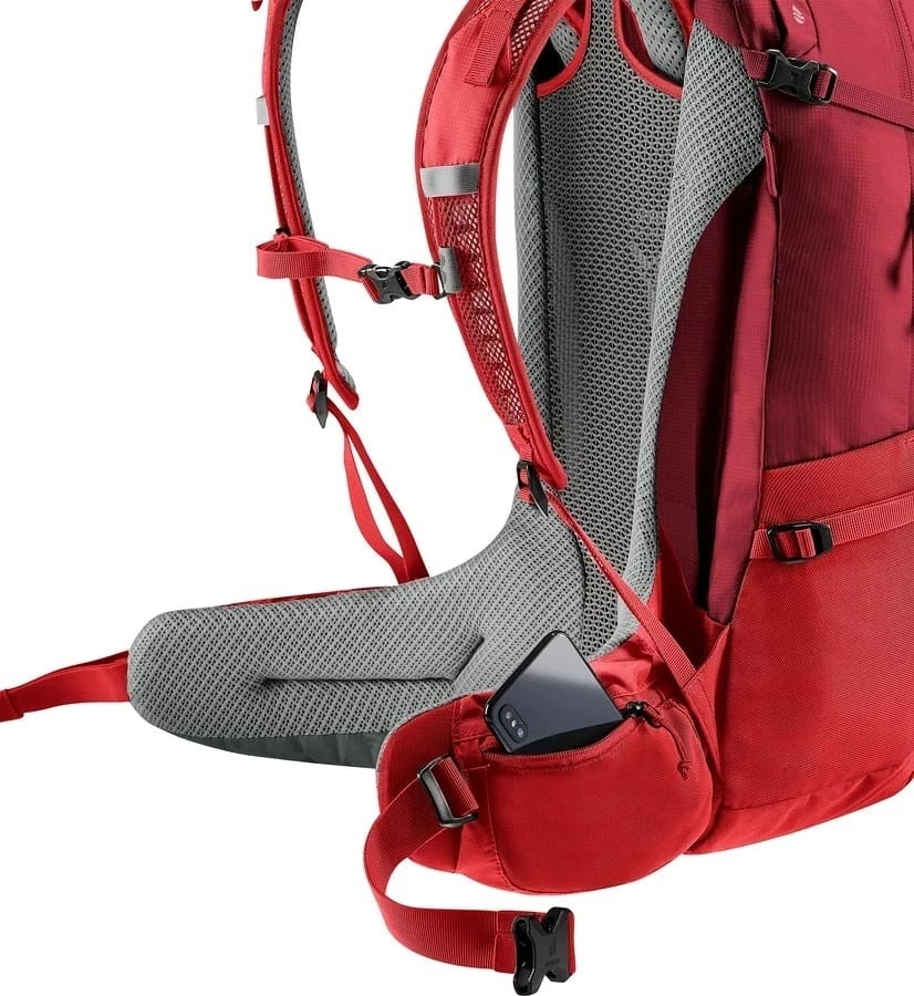 Çantë shpine Deuter Futura 27 për hiking, e kuqe