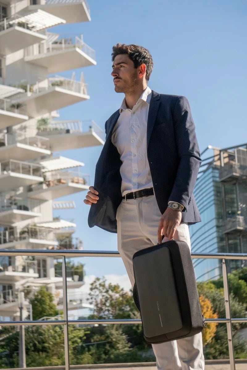 Çantë shpine/aktovka XD DESIGN BOBBY BIZZ 2.0, për laptop 16", e zezë