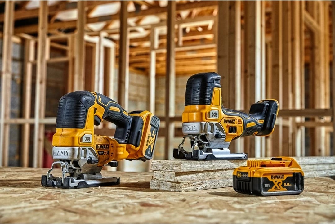 Sharrë elektrike dore DeWALT DCS335N, 2 kg