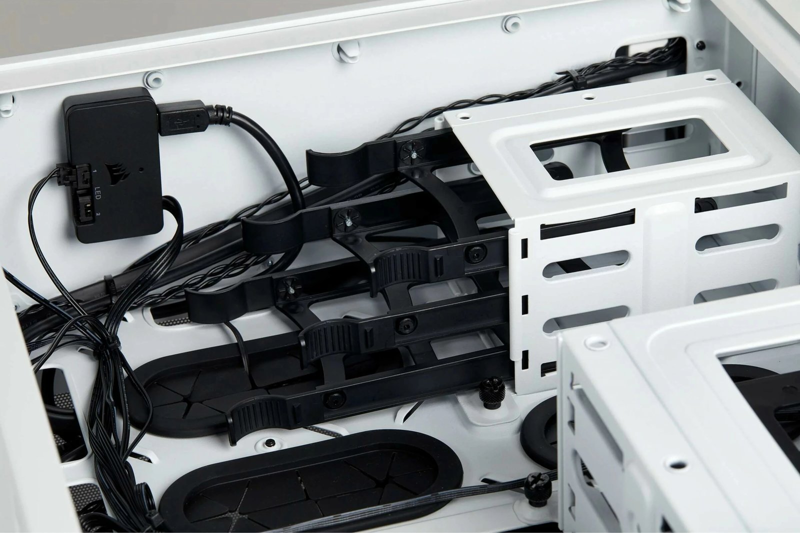 Kasë Corsair Crystal 280X, micro ATX, xham i temperuar, e bardhë