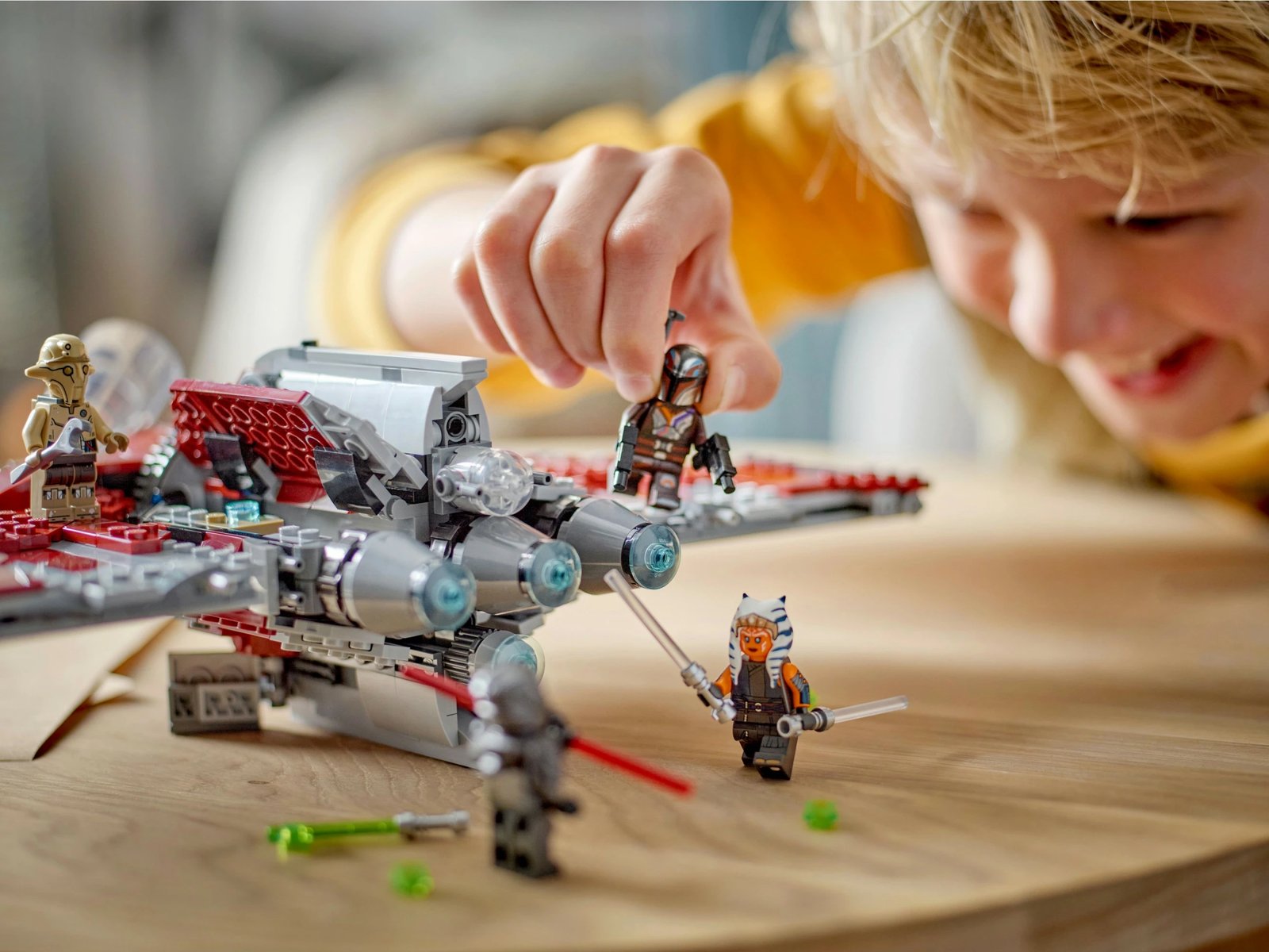 Set ndërtimi LEGO Ahsoka Tano's T-6 Jedi Shuttle, 601 pjesë, shumëngjyrësh