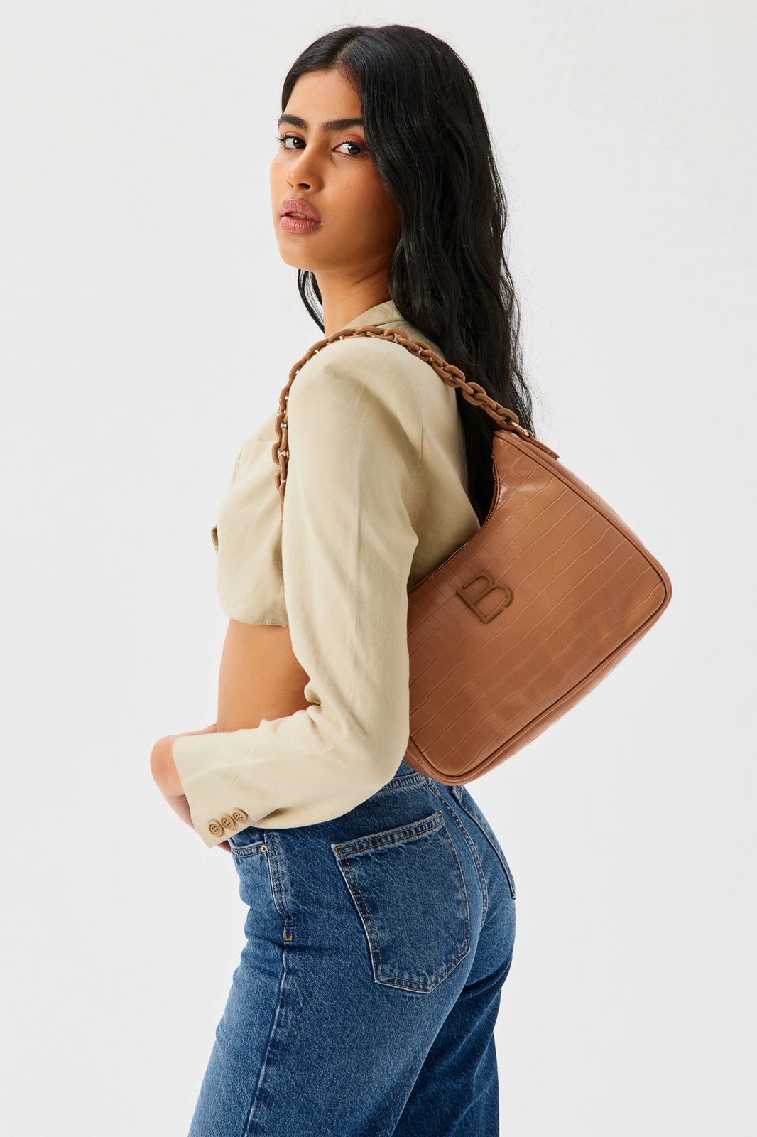 Çantë shpatulle Lucky Bees, ngjyrë tan, model Croco, 27x10x20cm