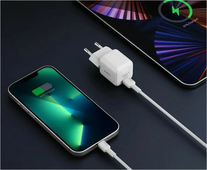 Karikues muri AUKEY Omnia II Mini PA-B1L, 30W, 1x USB-C, Bardhë
