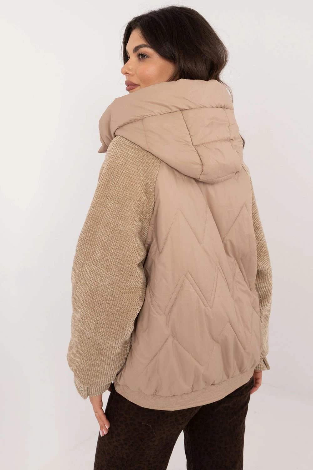 Jakne për femra MBM model 201565, kafe