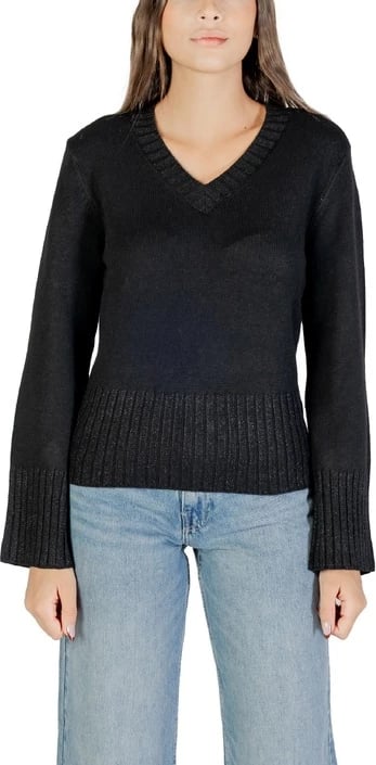 Xhemper femra Jacqueline De Yong, i zi